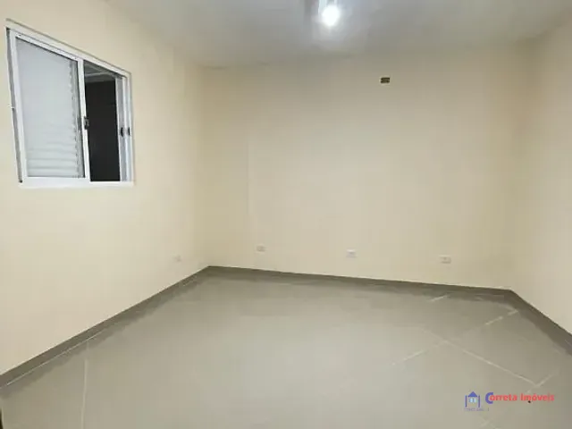 Casa 2 quartos e 1 banheiro, para alugar, no bairro Jardim Paranapunga em Três Lagoas