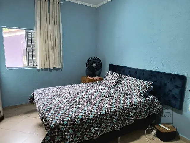 Casa com 1200m² 4 quartos e 3 banheiros, à venda, no bairro Jardim Pioneiro em Cotia