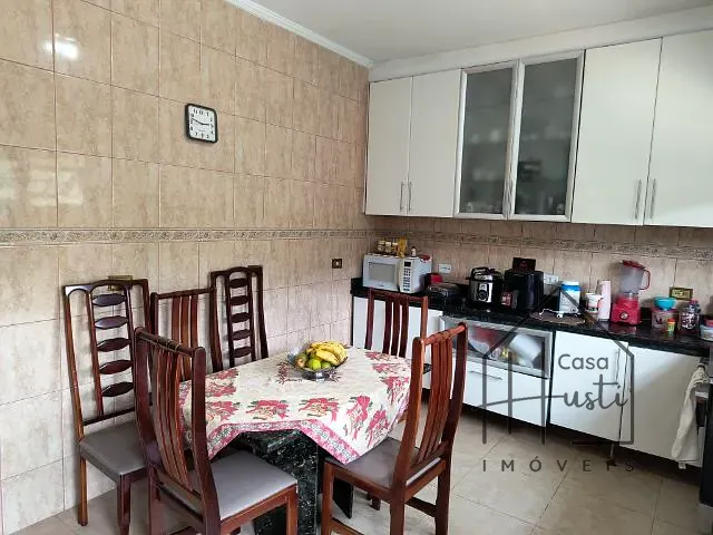 Casa com 1200m² 4 quartos e 3 banheiros, à venda, no bairro Jardim Pioneiro em Cotia