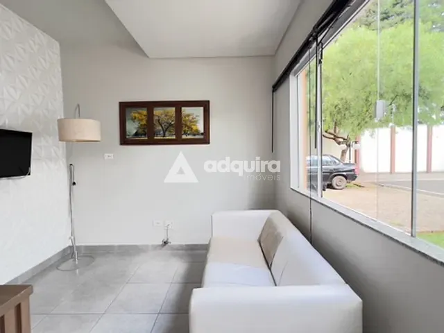 Sobrado 1 quarto e 1 banheiro, à venda ou para alugar, no bairro Uvaranas em Ponta Grossa