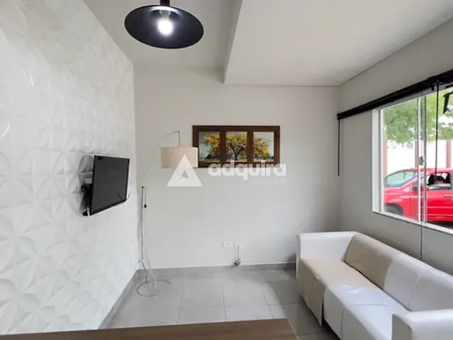 Sobrado 1 quarto e 1 banheiro, à venda ou para alugar, no bairro Uvaranas em Ponta Grossa