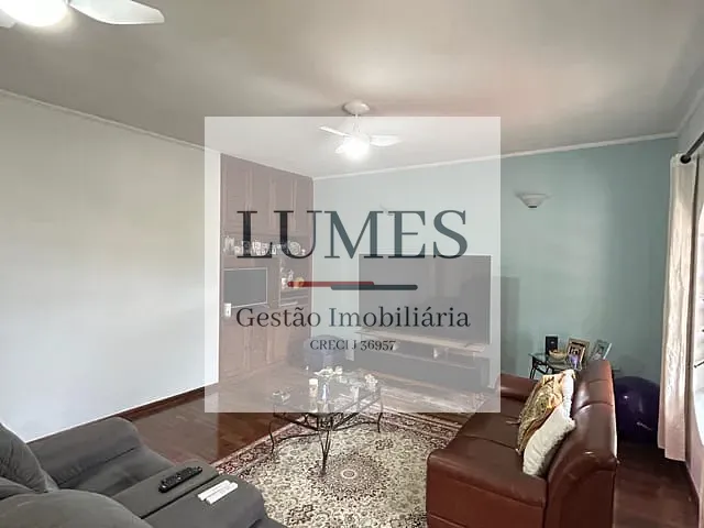 Casa 4 quartos e 2 banheiros, à venda, no bairro Vila Frezzarim em Americana