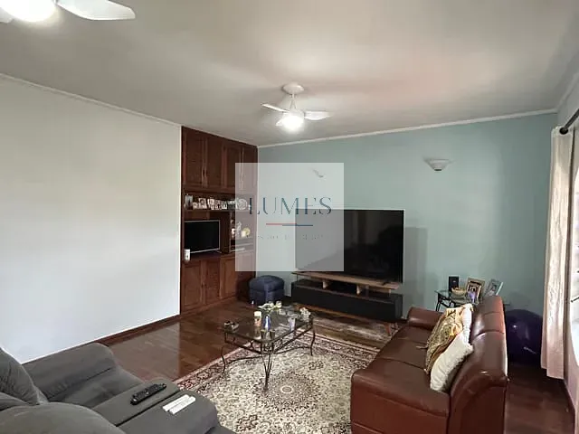 Casa 4 quartos e 2 banheiros, à venda, no bairro Vila Frezzarim em Americana
