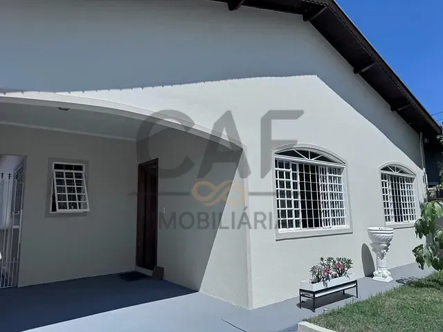 Casa com 263m² 3 quartos e 2 banheiros, à venda, no bairro Morada das Flores em Holambra