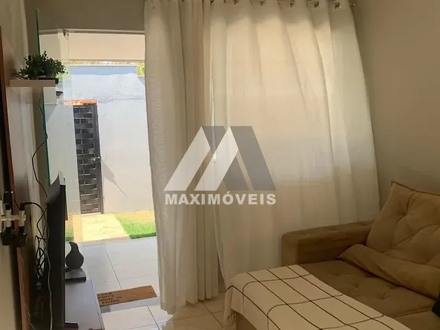 Casa com 200m² 3 quartos e 2 banheiros, à venda, no bairro Morada do Sol em Bom Despacho