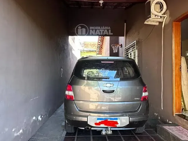 Casa com 234m² 3 quartos e 2 banheiros, à venda, no bairro Carlota em Londrina