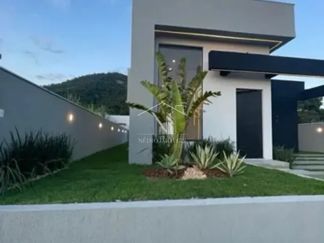 Casa com 392m² 3 quartos e 1 banheiro, à venda, no bairro Ubatiba em Maricá