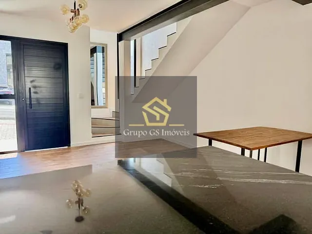 Casa 2 quartos e 3 banheiros, para alugar, no bairro Vila Omízollo em Louveira