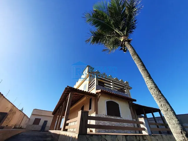 Casa com 400m², para alugar, no bairro Itaipuaçu em Maricá