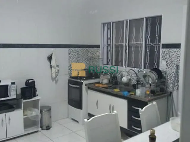 Casa com 150m² 2 quartos e 1 banheiro, à venda, no bairro Jardim das Indústrias em São José dos Campos