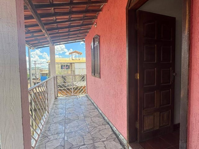 Casa 4 quartos e 2 banheiros, à venda, no bairro Tupi B em Belo Horizonte