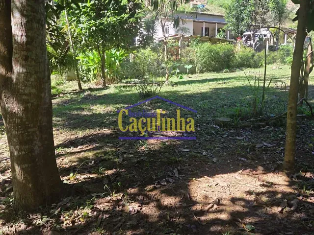 Casa com 833m² 1 quarto e 1 banheiro, à venda, no bairro Santana da Barra em Barra do Piraí