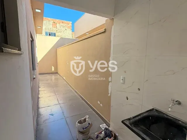Casa 2 quartos e 1 banheiro, à venda, no bairro Loteamento Novo Horizonte em Araxá