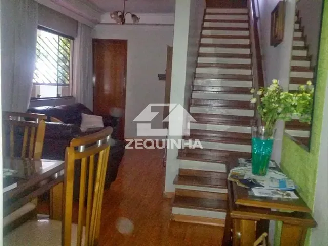 Casa com 125m² 5 quartos e 5 banheiros, à venda, no bairro Vila Yolanda em Osasco