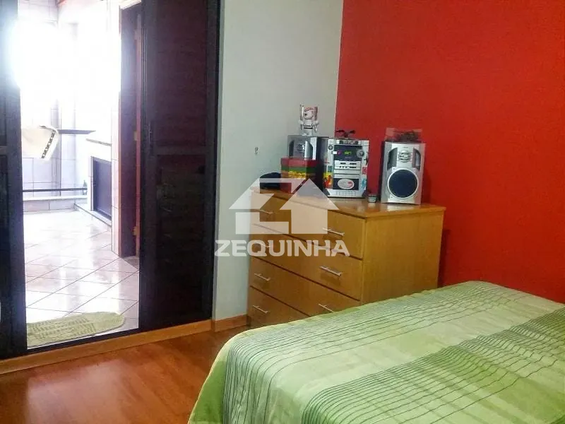 Casa, 5 quartos, 247 m² - Foto 10