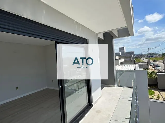 Casa com 252m² 3 quartos e 2 banheiros, à venda, no bairro Joaia em Tijucas