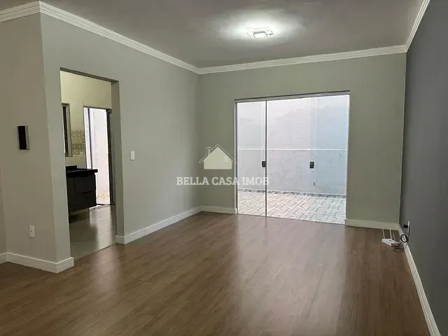 Casa com 150m² 3 quartos e 2 banheiros, à venda, no bairro Jardim Wanel Ville V em Sorocaba