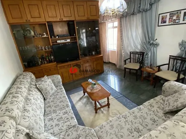 Casa com 491m² 1 quarto e 1 banheiro, à venda, no bairro Campestre em Santo André