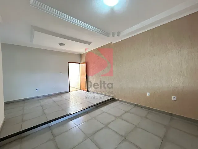 Casa 3 quartos e 3 banheiros, à venda, no bairro Jardim Morumbi em Pirassununga