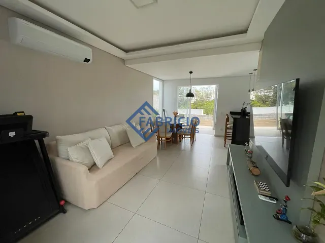 Casa com 250m² 3 quartos e 2 banheiros, à venda, no bairro Marambaia em Vinhedo