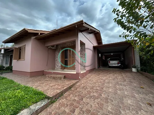 Casa com 300m² 3 quartos e 2 banheiros, à venda, no bairro Centenário em Sapiranga