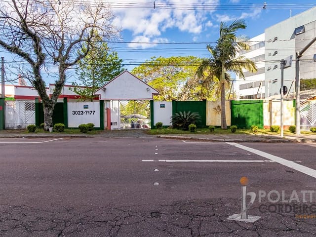Prédio com 2028m², para alugar, no bairro Bacacheri em Curitiba