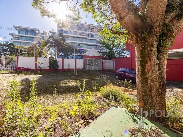 Prédio com 2028m², para alugar, no bairro Bacacheri em Curitiba
