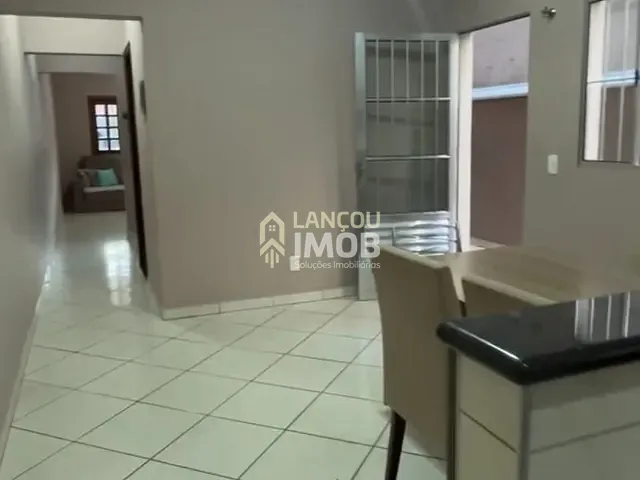 Casa 2 quartos e 2 banheiros, à venda, no bairro Jardim das Palmeiras em Várzea Paulista