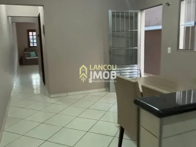 Sobrado 2 quartos e 2 banheiros, à venda, no bairro Jardim das Palmeiras em Várzea Paulista