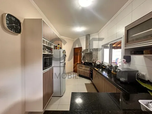 Casa com 420m² 3 quartos e 3 banheiros, à venda, no bairro Residencial Nova Holanda em Holambra
