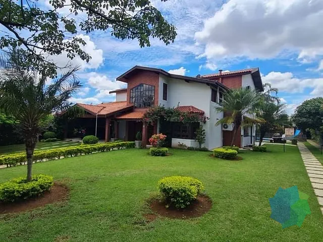 Casa com 1500m² 4 quartos e 6 banheiros, à venda, no bairro Condomínio Haras Paineiras em Salto