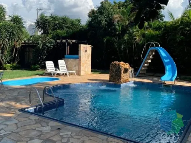 Casa com 1500m² 4 quartos e 6 banheiros, à venda, no bairro Condomínio Haras Paineiras em Salto