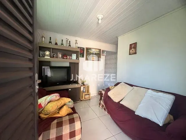 Casa com 420m² 1 quarto e 1 banheiro, à venda, no bairro Vila Nova em Apucarana