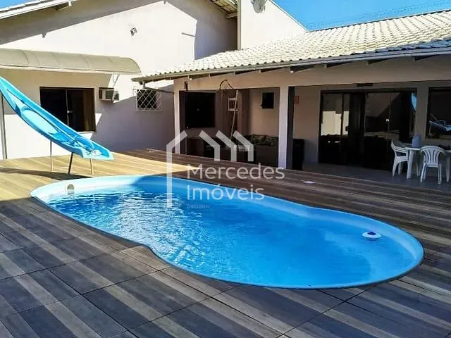 Casa com 517m² 3 quartos e 3 banheiros, à venda, no bairro Centro em Itajaí