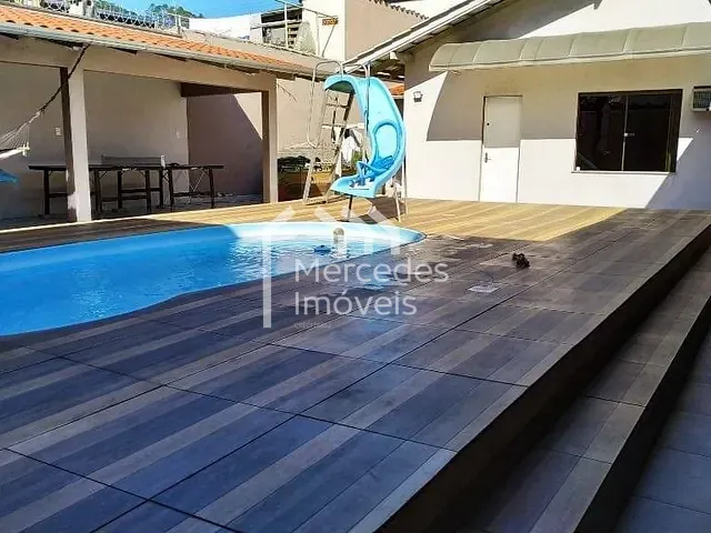Casa com 517m² 3 quartos e 3 banheiros, à venda, no bairro Centro em Itajaí