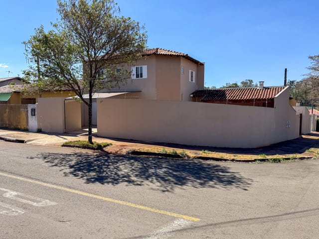 Foto do Casa - Casa à venda com 3 dormitórios ( 1 suíte), 2 vagas, 109m² - Jardim Guararapes, Londrina, PR | Premier Imóveis