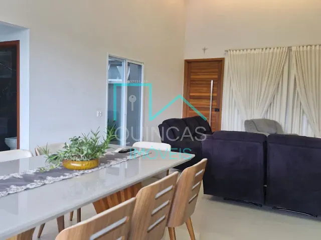 Casa com 1000m² 3 quartos e 5 banheiros, à venda, no bairro Dos Medeiros em Jundiaí