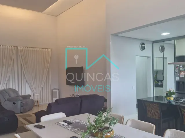Casa com 1000m² 3 quartos e 5 banheiros, à venda, no bairro Dos Medeiros em Jundiaí