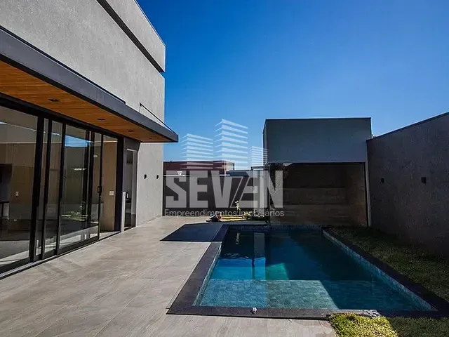 Casa com 720m² 4 quartos e 2 banheiros, à venda, no bairro Vila Aviaçao em Bauru