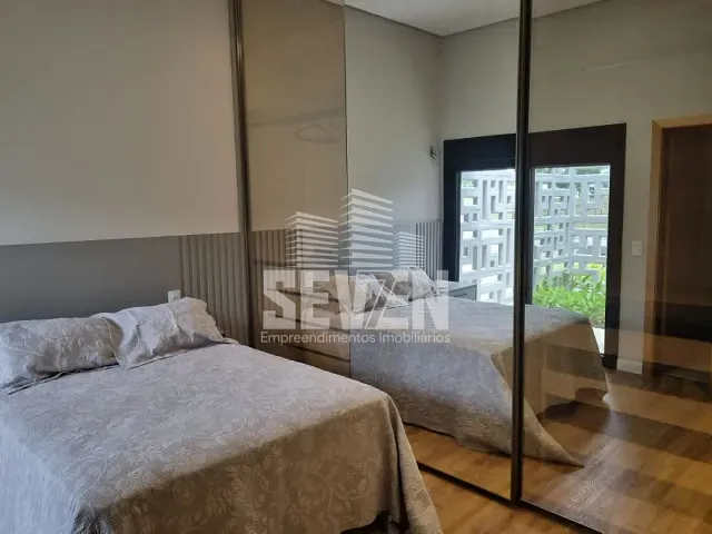 Casa com 720m² 4 quartos e 2 banheiros, à venda, no bairro Vila Aviaçao em Bauru