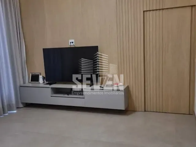 Casa com 720m² 4 quartos e 2 banheiros, à venda, no bairro Vila Aviaçao em Bauru