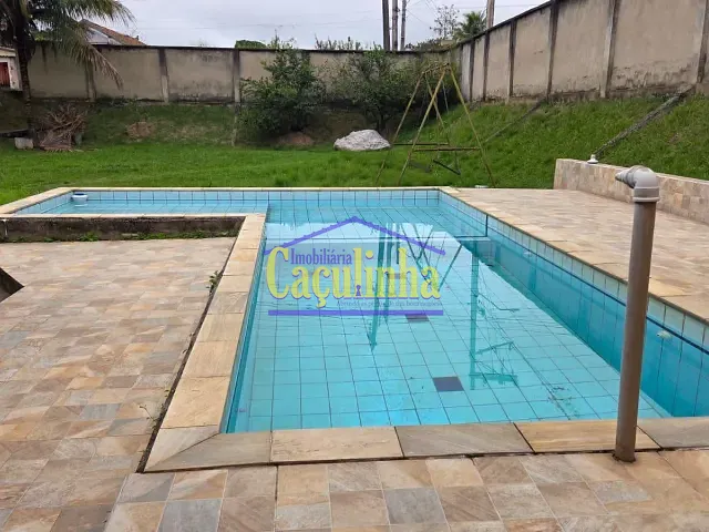 Casa com 1026m² 4 quartos e 8 banheiros, à venda ou para alugar, no bairro Vargem Alegre em Barra do Piraí
