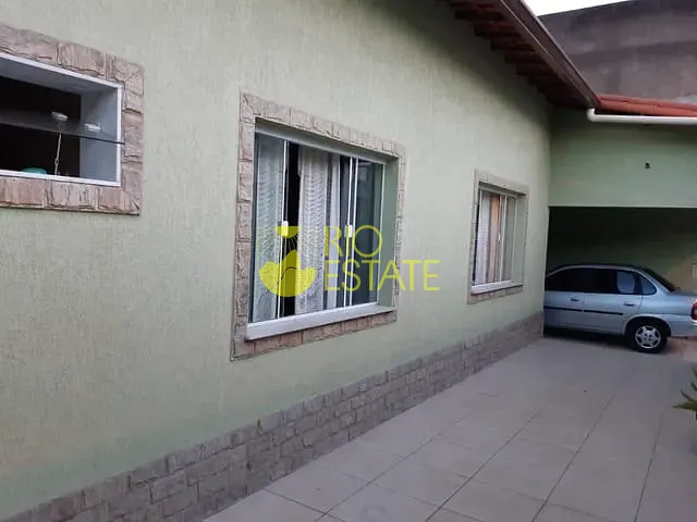 Casa com 260m² 4 quartos e 4 banheiros, à venda, no bairro Retiro em Volta Redonda