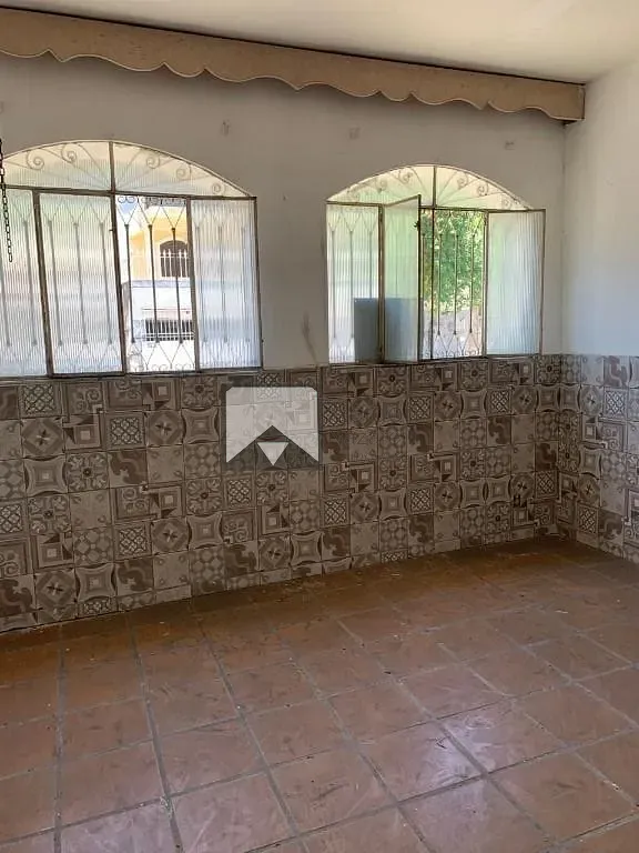 Casa, 2 quartos, 270 m² - Foto 1
