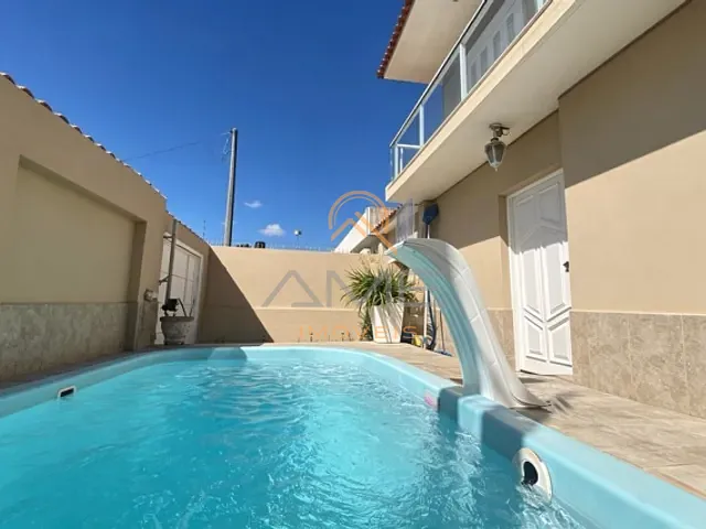 Casa 5 quartos e 4 banheiros, à venda, no bairro Três Vendas em Pelotas