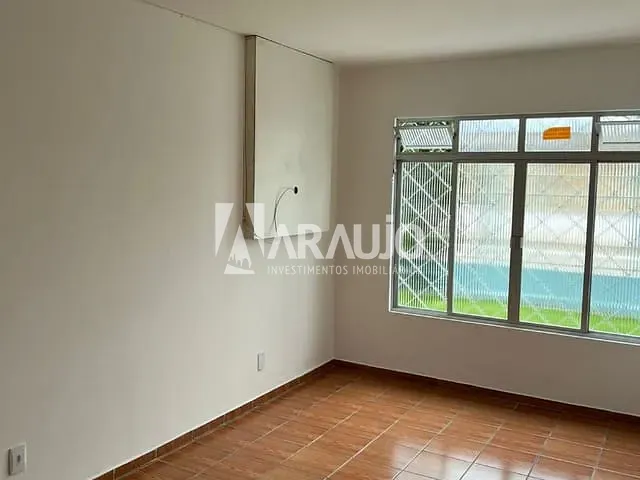 Casa com 376m² 4 quartos e 3 banheiros, à venda, no bairro São João em Itajaí