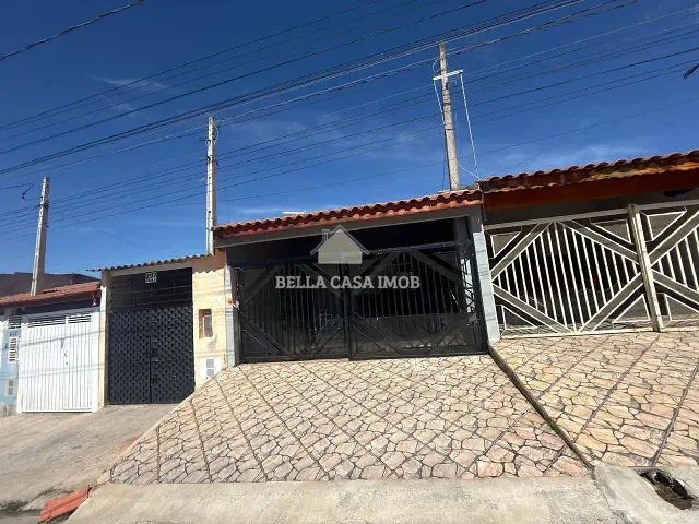 Casa com 125m² 2 quartos e 2 banheiros, à venda, no bairro Parque São Bento em Sorocaba