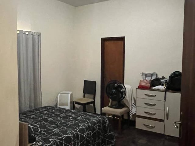 Casa 3 quartos e 1 banheiro, à venda, no bairro Parque Guarus em Campos dos Goytacazes