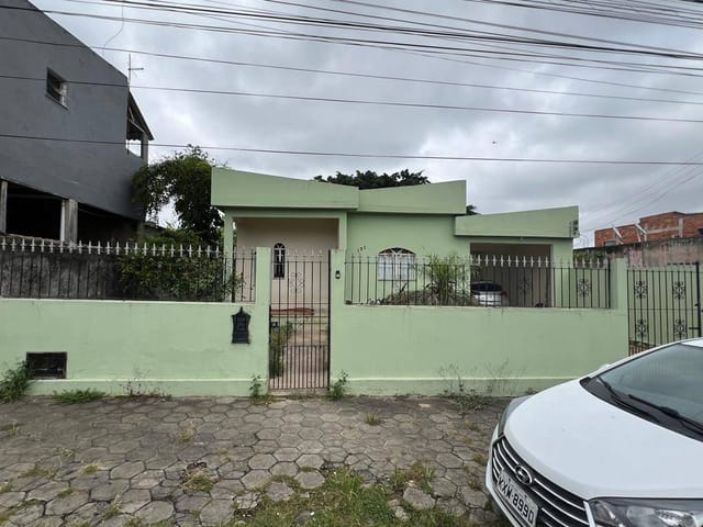 Casa 3 quartos e 1 banheiro, à venda, no bairro Parque Guarus em Campos dos Goytacazes