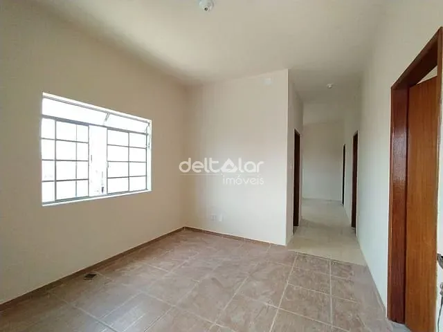 Casa com 360m² 3 quartos e 2 banheiros, à venda, no bairro São Benedito em Santa Luzia